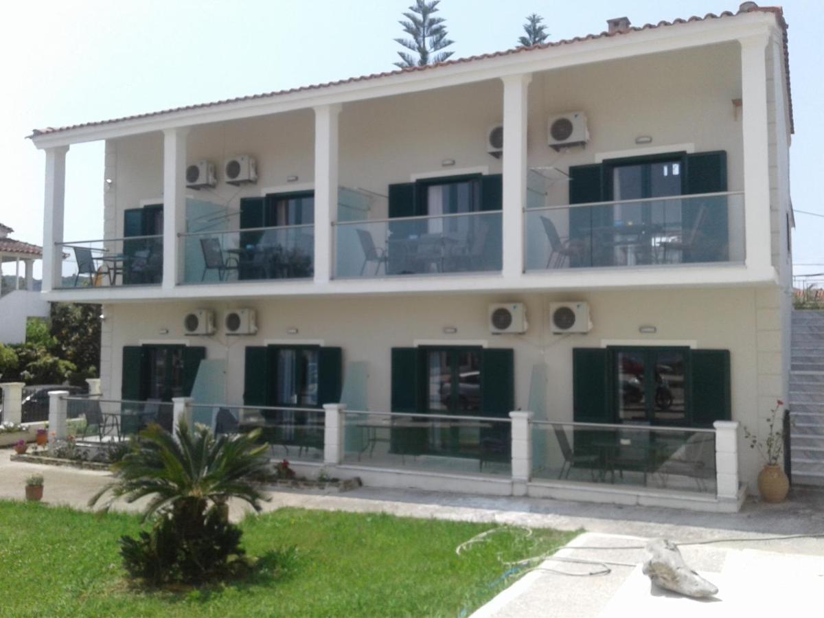 Umbrella Beach Apartments Кавос Экстерьер фото