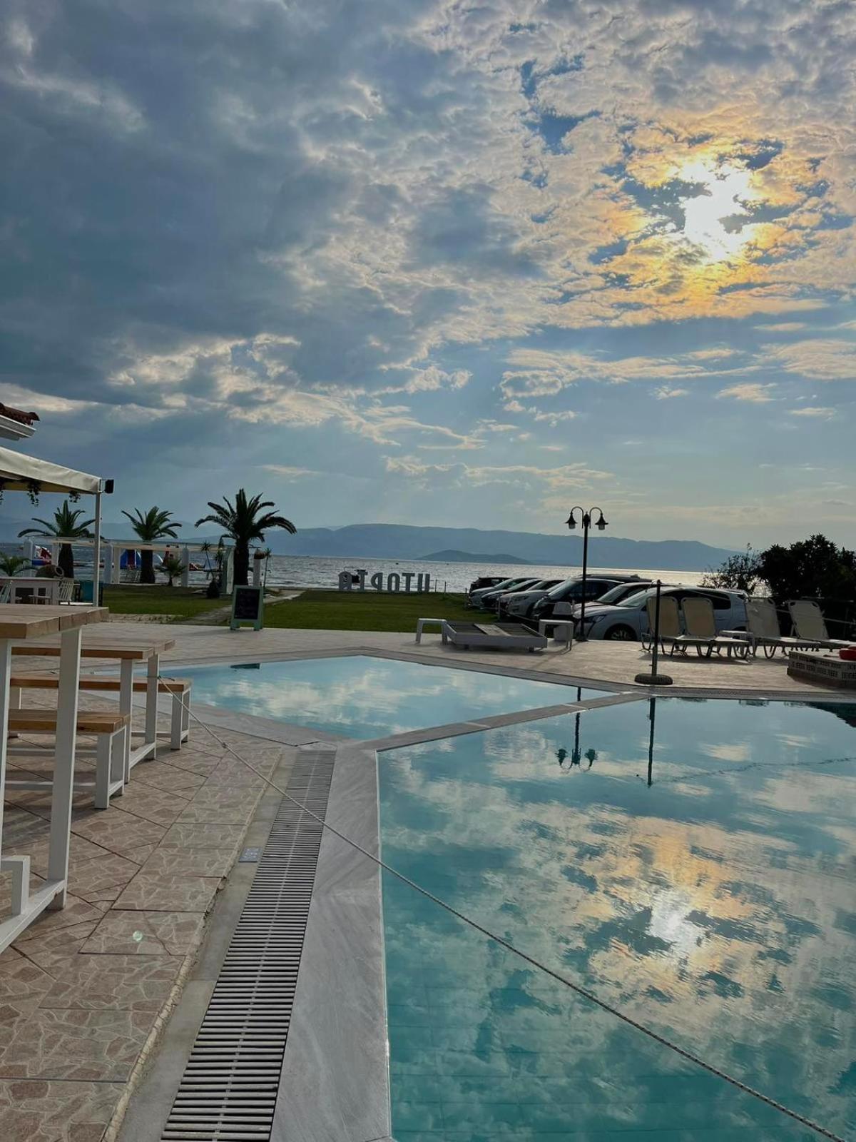 Umbrella Beach Apartments Кавос Экстерьер фото