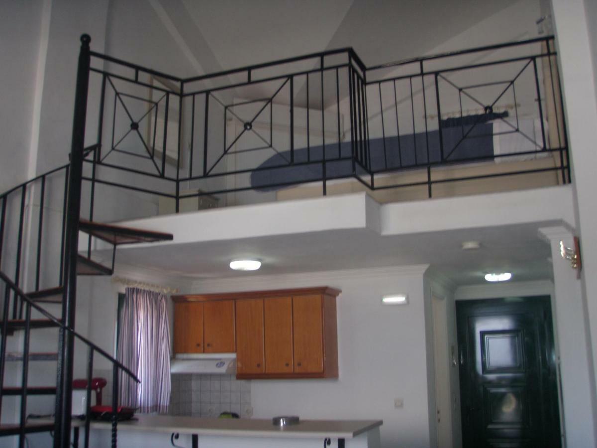 Umbrella Beach Apartments Кавос Экстерьер фото